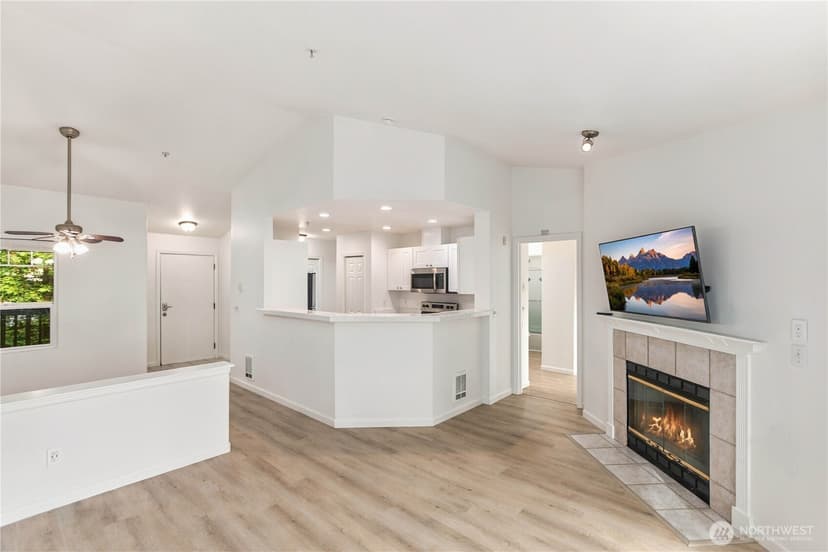 Property photo for 18501 SE Newport Way #H336, Issaquah photo 13