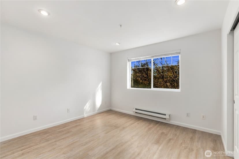 Property photo for 18501 SE Newport Way #H336, Issaquah photo 21