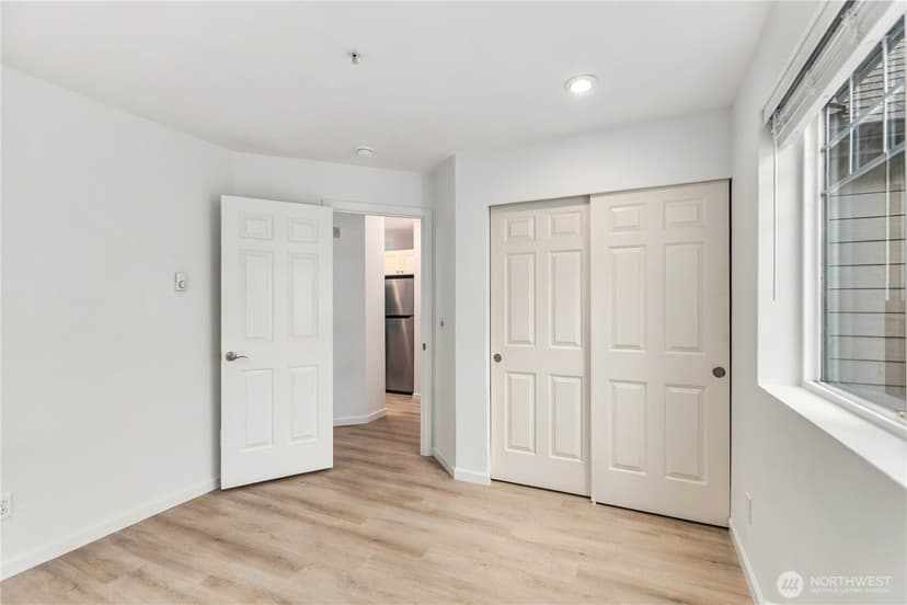 Property photo for 18501 SE Newport Way #H336, Issaquah photo 19
