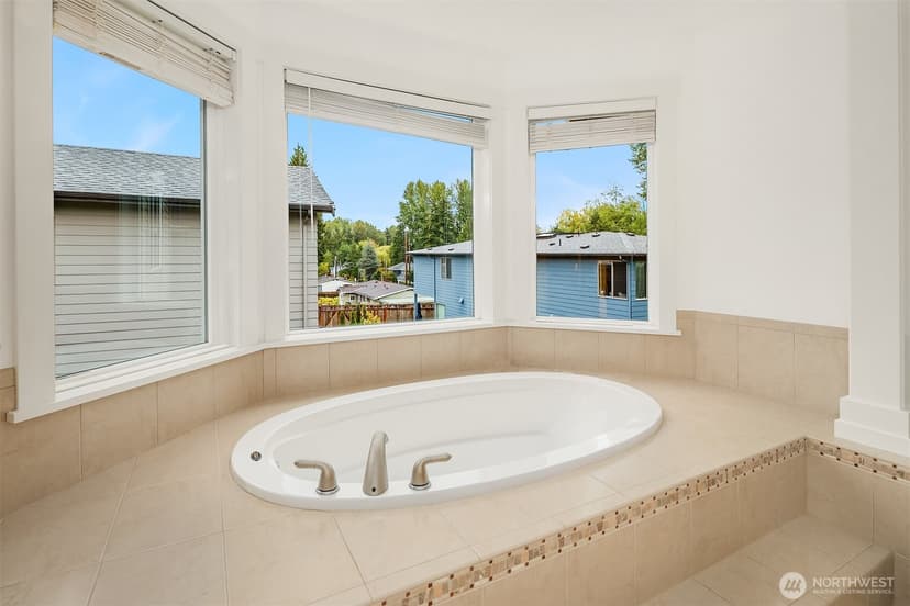 Property photo for 12512 NE 90th Street, Kirkland photo 21