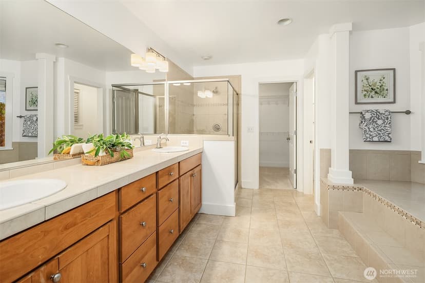 Property photo for 12512 NE 90th Street, Kirkland photo 22