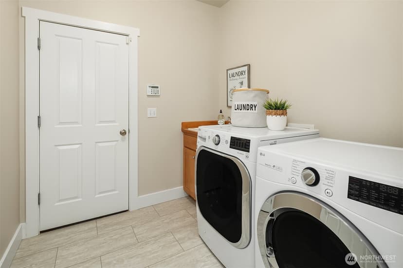 Property photo for 12512 NE 90th Street, Kirkland photo 31