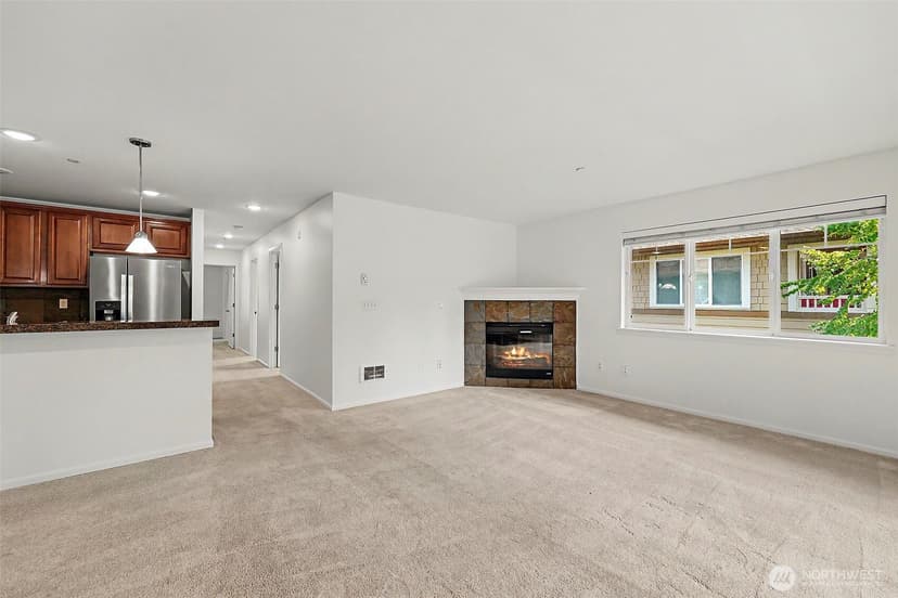 Property photo for 11312 124th Avenue NE #302, Kirkland photo 20