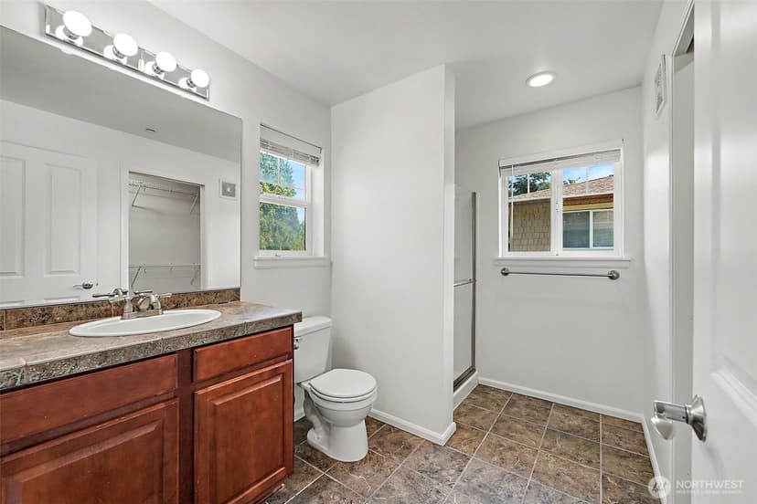 Property photo for 11312 124th Avenue NE #302, Kirkland photo 17