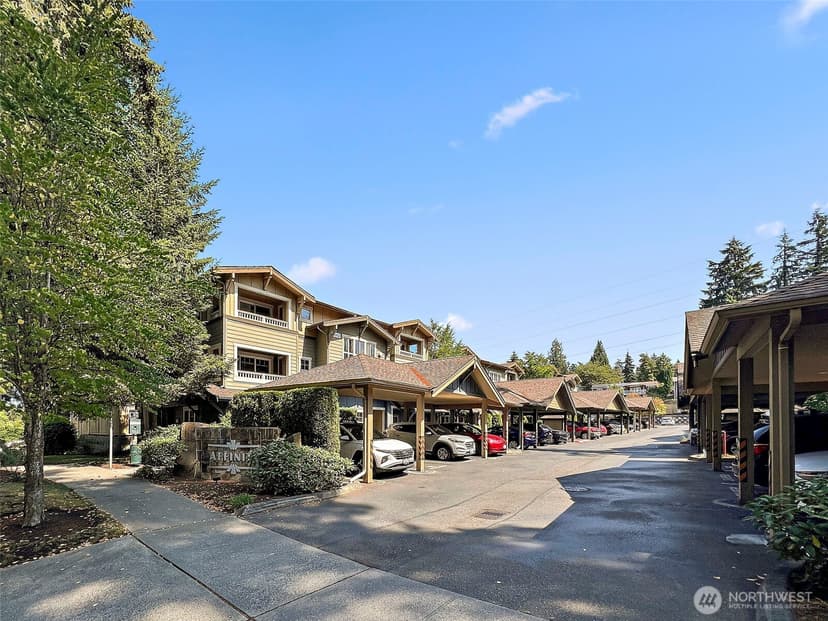 Property photo for 11312 124th Avenue NE #302, Kirkland photo 25