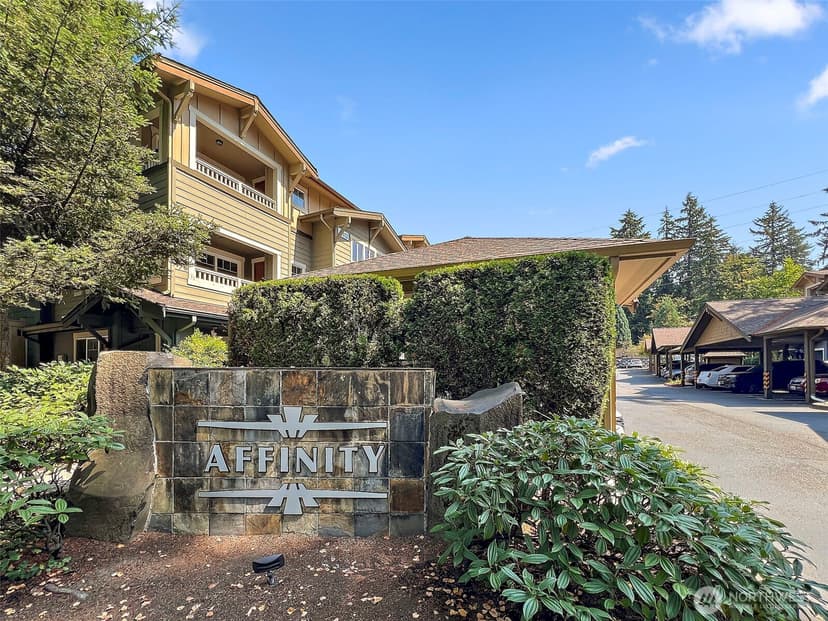 Property photo for 11312 124th Avenue NE #302, Kirkland photo 26