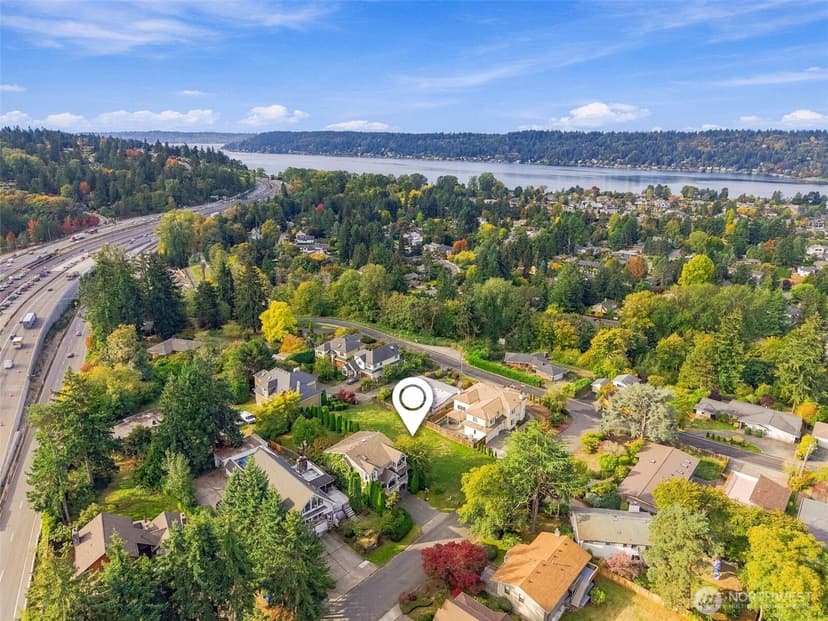 Property photo for 12013 SE 42nd Court, Bellevue photo 10