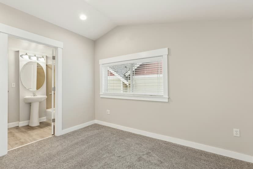 Property photo for 5943 36th Avenue S #A, Seattle photo 18