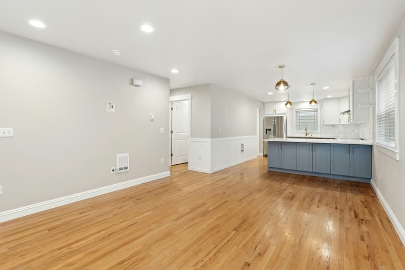 Property photo for 5943 36th Avenue S #A, Seattle photo 8