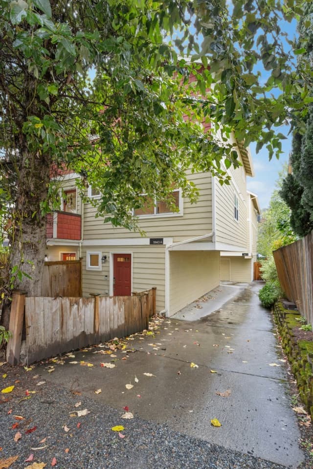 Property photo for 5943 36th Avenue S #A, Seattle photo 2