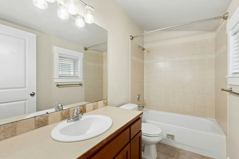 Property photo for 5943 36th Avenue S #A, Seattle photo 24