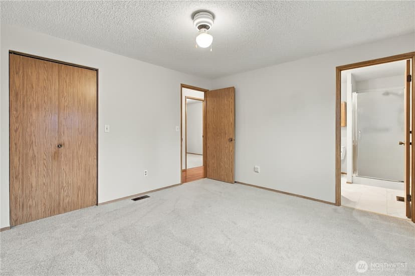 Property photo for 22014 SE 268th Street, Maple Valley photo 18
