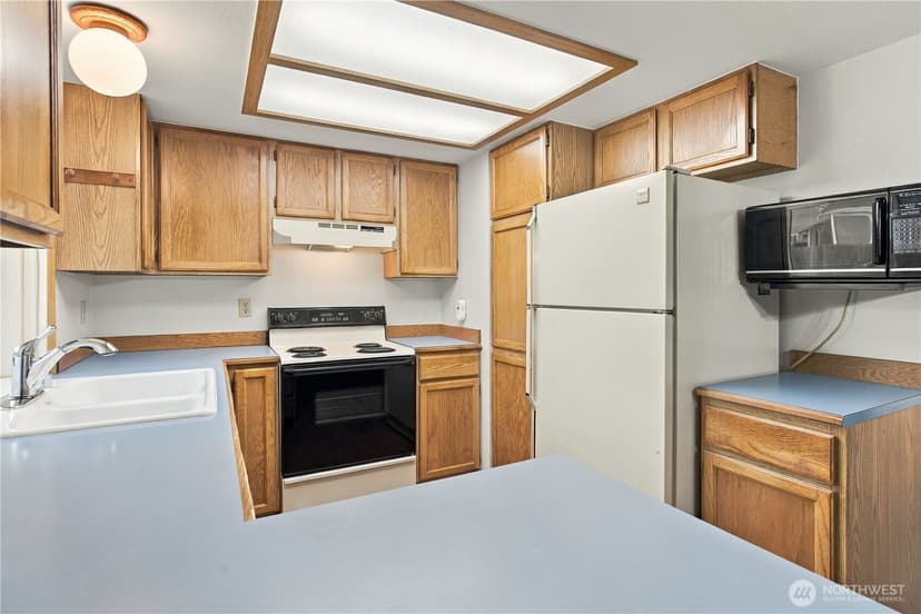 Property photo for 22014 SE 268th Street, Maple Valley photo 15