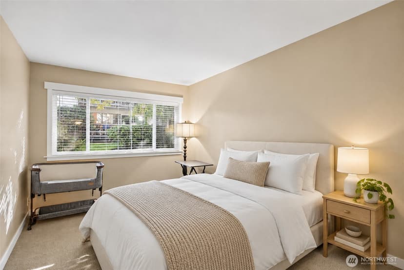 Property photo for 2500 81st Avenue SE #112, Mercer Island photo 15