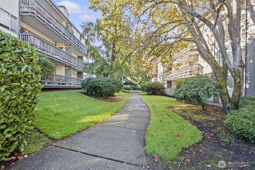Property photo for 2500 81st Avenue SE #112, Mercer Island photo 2