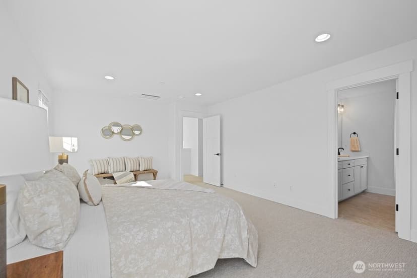Property photo for 16 160th Place SE, Bothell photo 18