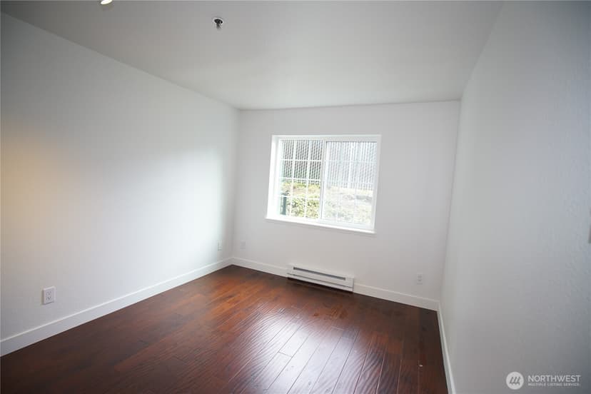 Property photo for 215 SW 100th Street #B-102, Everett photo 12