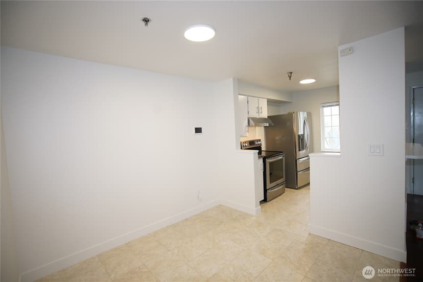 Property photo for 215 SW 100th Street #B-102, Everett photo 18