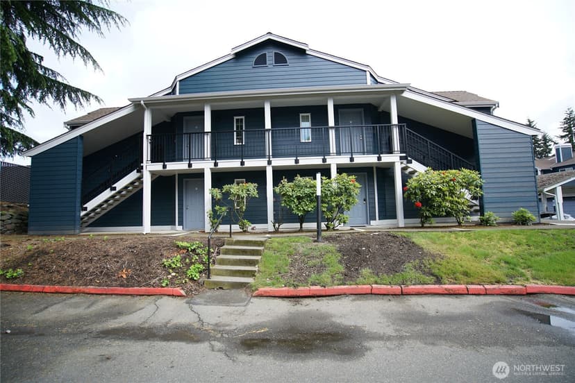 Property photo for 215 SW 100th Street #B-102, Everett