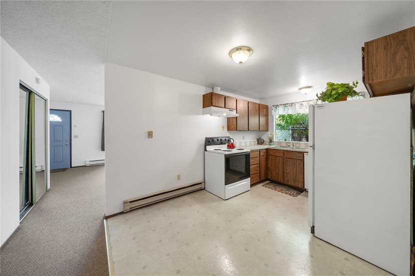 Property photo for 726 24th Avenue S, Seattle photo 8
