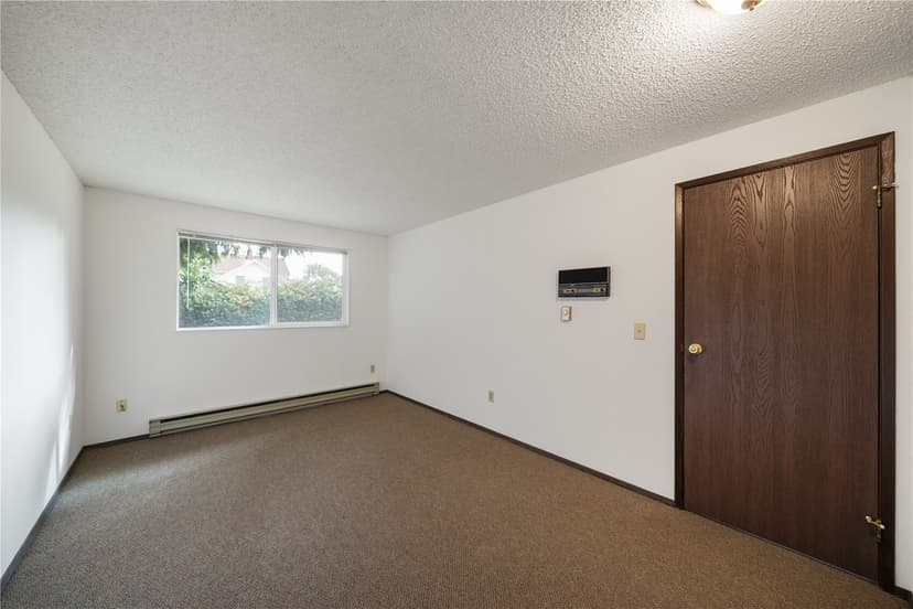 Property photo for 726 24th Avenue S, Seattle photo 10