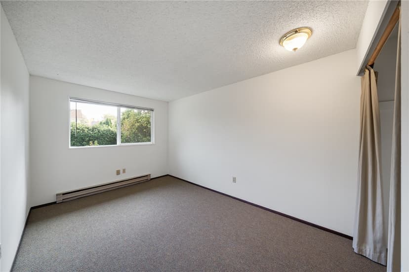 Property photo for 726 24th Avenue S, Seattle photo 16