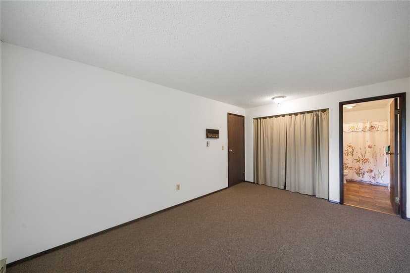 Property photo for 726 24th Avenue S, Seattle photo 11