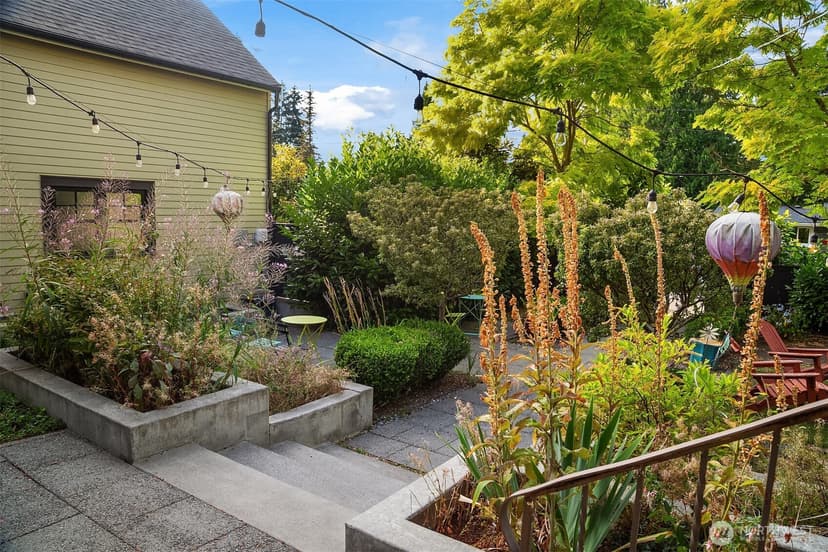 Property photo for 1060 Spruce Street, Edmonds photo 32