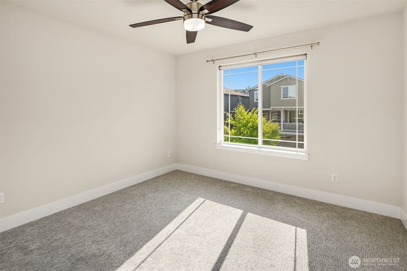 Property photo for 13024 137th Drive NE, Kirkland photo 22
