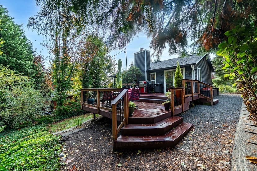 Property photo for 9724 NE 141st Court, Kirkland photo 11