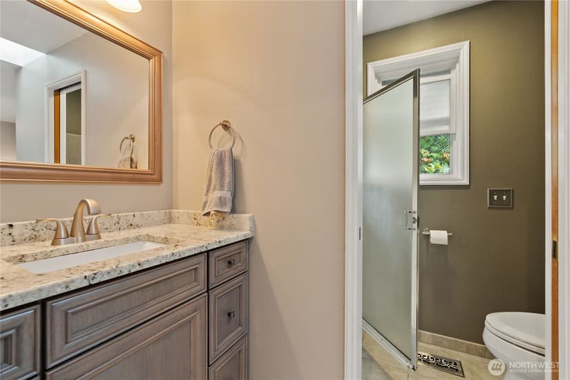 Property photo for 9724 NE 141st Court, Kirkland photo 27