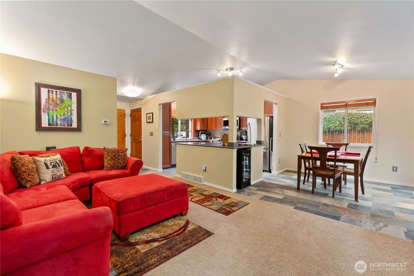 Property photo for 9724 NE 141st Court, Kirkland photo 15