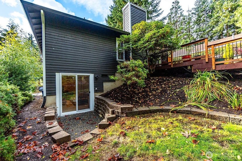 Property photo for 9724 NE 141st Court, Kirkland photo 12