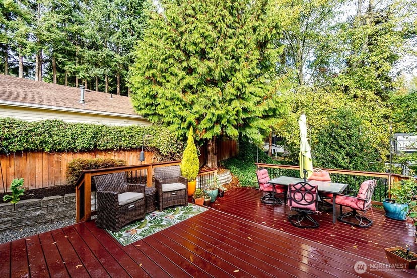Property photo for 9724 NE 141st Court, Kirkland photo 8