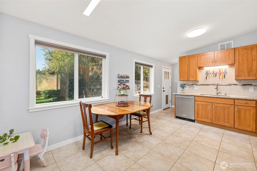 Property photo for 23303 100th Avenue SE, Kent photo 6