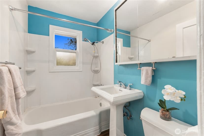 Property photo for 3016 SW Roxbury Street, Seattle photo 13