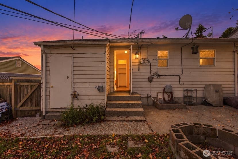 Property photo for 3016 SW Roxbury Street, Seattle photo 24