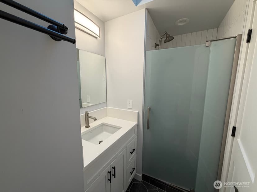 Property photo for 11721 NE 75th Place, Kirkland photo 11