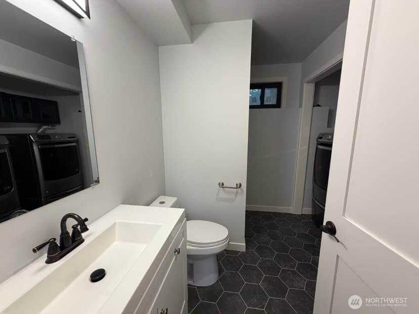 Property photo for 11721 NE 75th Place, Kirkland photo 20