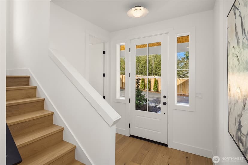 Property photo for 13123 NE 87th Lane, Kirkland photo 6