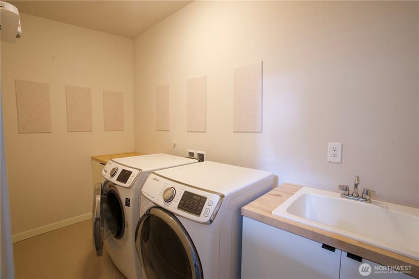 Property photo for 9109 Cyrus Avenue NW, Seattle photo 20