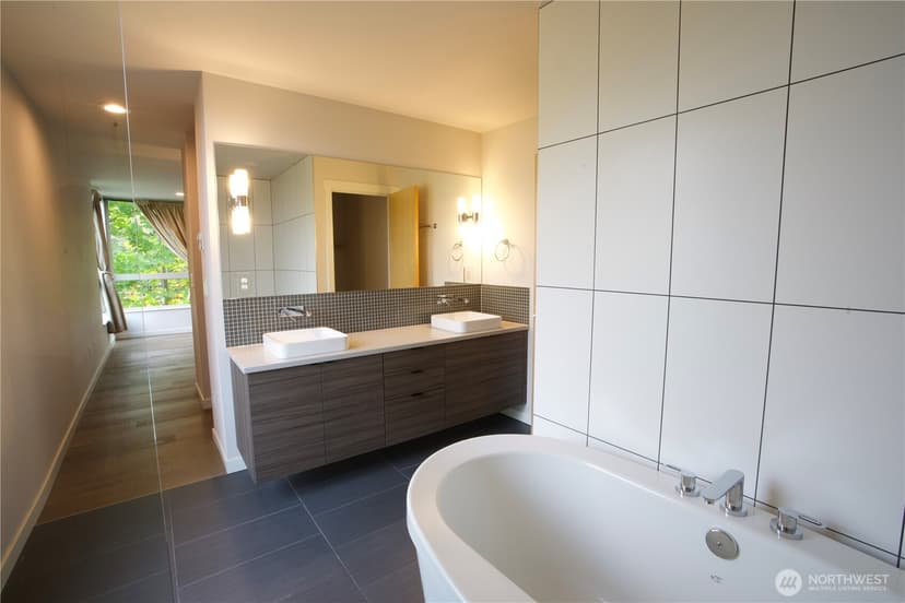 Property photo for 9109 Cyrus Avenue NW, Seattle photo 16