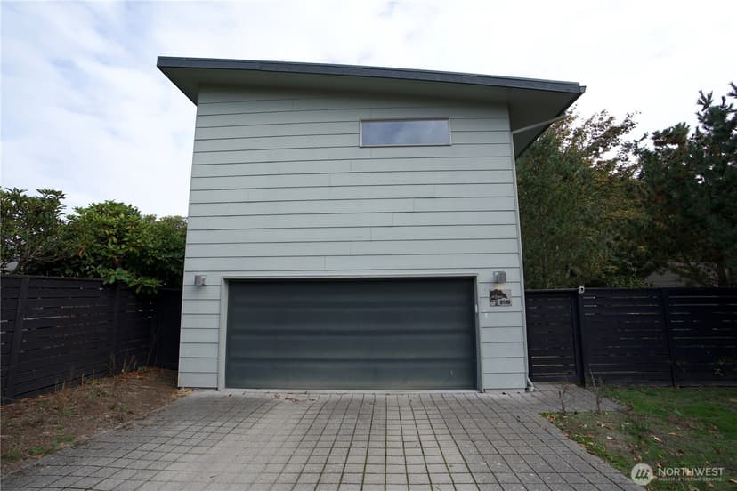 Property photo for 9109 Cyrus Avenue NW, Seattle photo 29