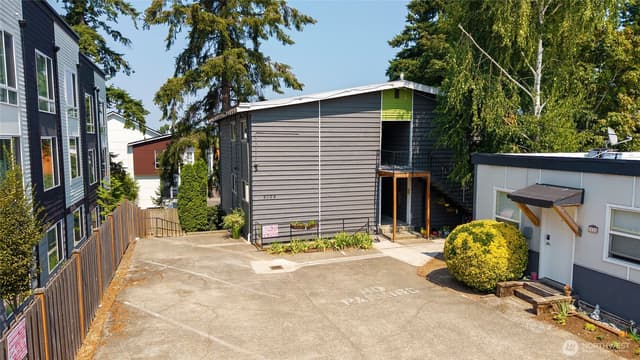 Property photo for 2108 NE 85th Street, Seattle photo 2