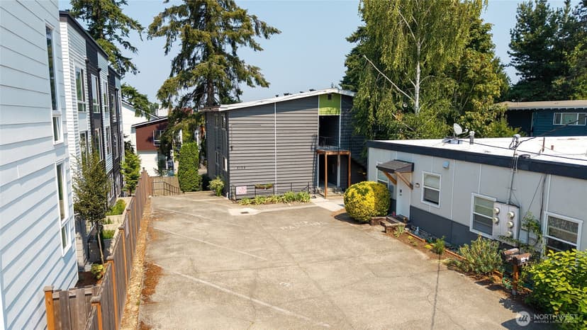 Property photo for 2108 NE 85th Street, Seattle photo 7
