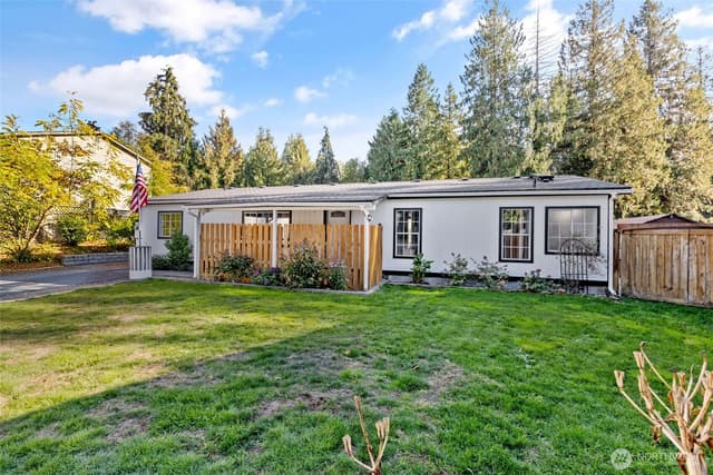 Property photo for 21001 92nd Street E, Bonney Lake photo 2