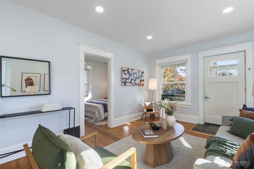 Property photo for 106 NE 54th Street, Seattle photo 10