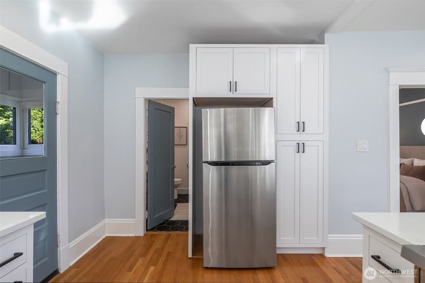 Property photo for 106 NE 54th Street, Seattle photo 26