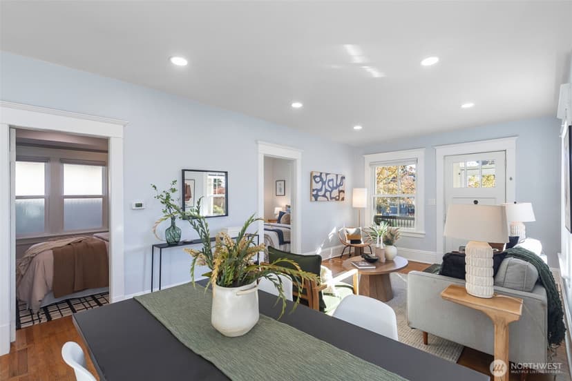 Property photo for 106 NE 54th Street, Seattle photo 18