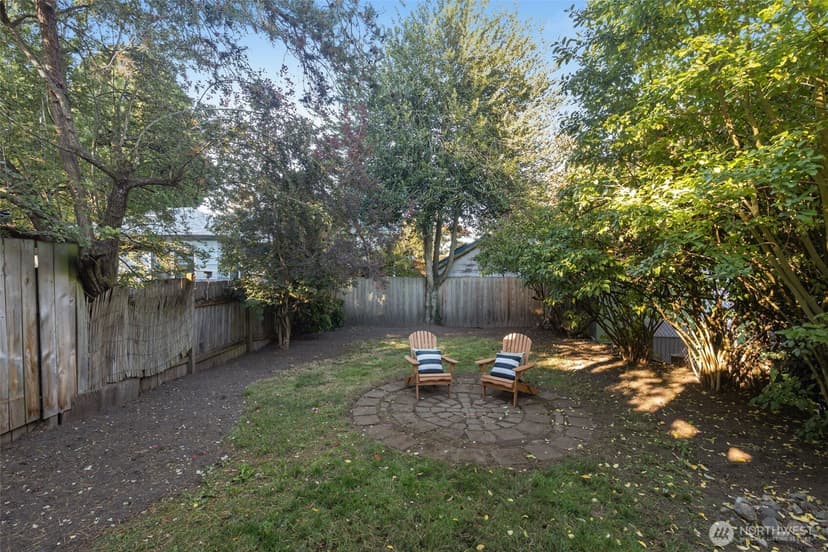 Property photo for 106 NE 54th Street, Seattle photo 27